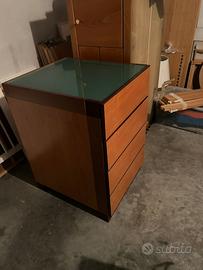 Cassettiera in legno