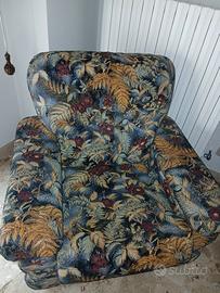 divano letto matrimoniale e due poltrone