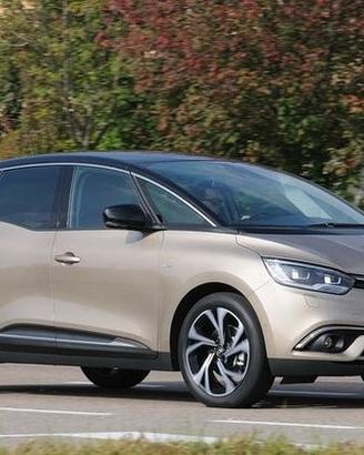 Ricambi renault scenic 2019