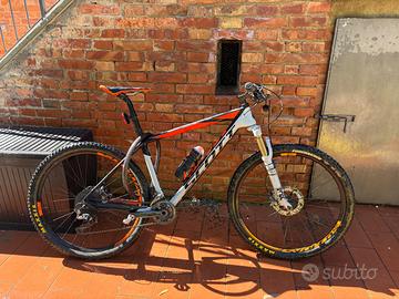 Scott Scale 700 Premium in Carbonio – Forcella Fox