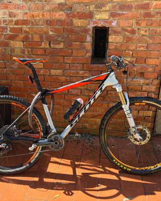 Scott Scale 700 Premium in Carbonio – Forcella Fox