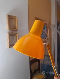 lampada gialla anni 70