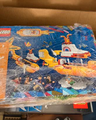 Lego Ideas The Beatles Yellow Submarine, 21306