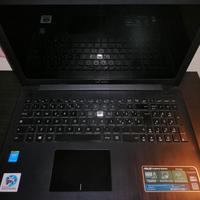 Computer Portatile ASUS P553M