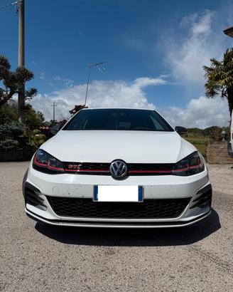 VW Golf 7 GTI Performance