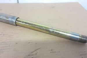 Perno ruota anteriore Ducati Monster 600 750 900