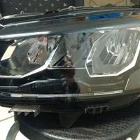 Faro Peugeot 2008