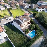 VILLA SINGOLA A BATTUDA