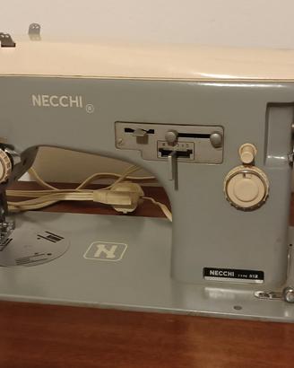 Necchi Macchina per cucito con mobile