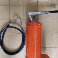 Pompa olio kg 12 con accessori