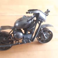Modellino moto in metallo fatto a mano 