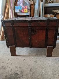 Baule-cassapanca d'epoca 