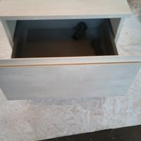 mobiletto a due cassetti per bagno