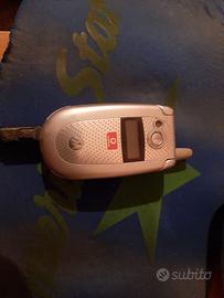 Telefono cellulare MOTOROLA V525 GSM