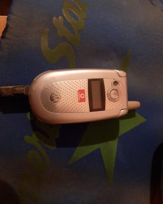 Telefono cellulare MOTOROLA V525 GSM