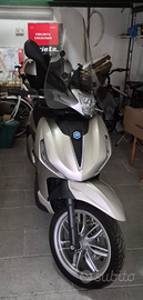 Piaggio Beverly 300 HPE: Immatricolato Maggio 2024