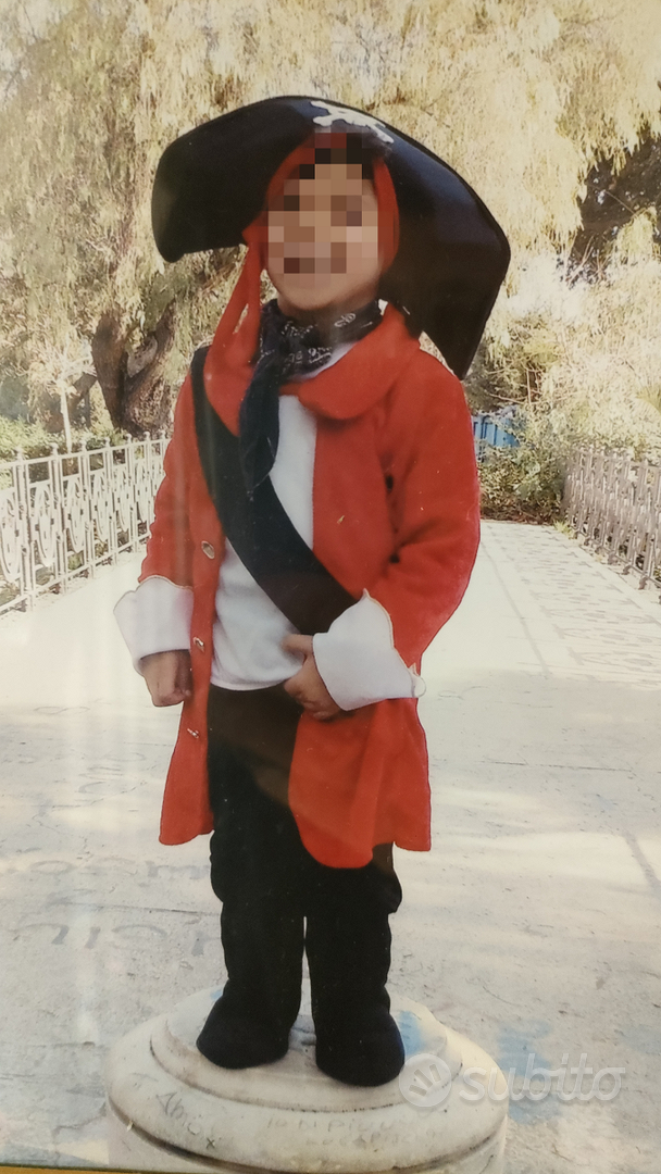 Costume carnevale Capitan Uncino/Pirata 5/7 ann - Tutto per i bambini In  vendita a Catania