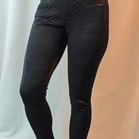 Pantaloni Guess neri trapuntati. Taglia S