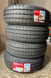 4 gomme nuove 195 65 16 da carico