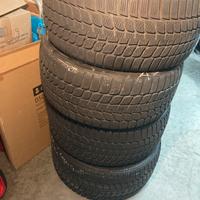 255/35 R19 96V