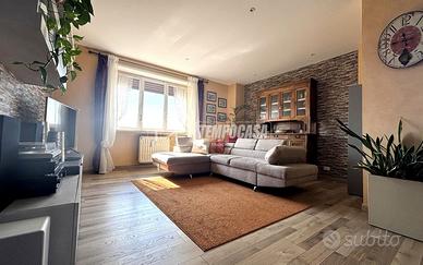 APPARTAMENTO RISTRUTTURATO CON TRIPLA ESPOSIZIONE