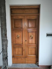 Portone d’Ingresso a Doppia Anta in Legno Massicci