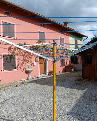 Stendibiancheria a ombrello 