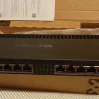 Router Mikrotik RB4011