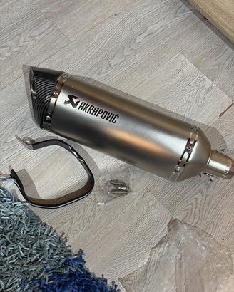 scarico akrapovic