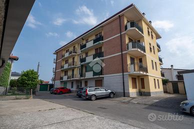2 LOCALI A SOVICO