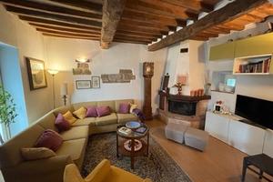 Vicchio porzione di colonica giardino e terrazza