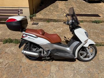 Piaggio XCity 250