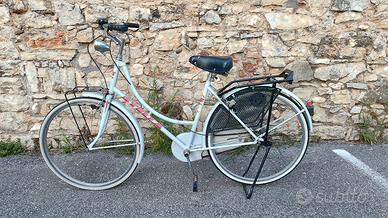 Bicicletta da donna STELLA comoda e robusta