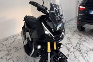 Honda X-ADV 750 Full optional