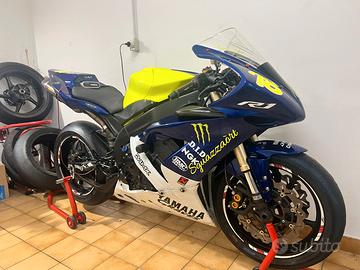 Yamaha YZF R1 - 2005