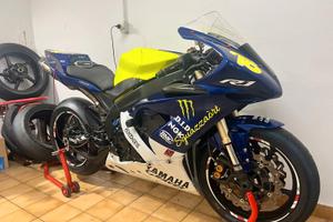 Yamaha YZF R1 - 2005