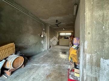 MAGAZZINO A LA VALLETTA BRIANZA