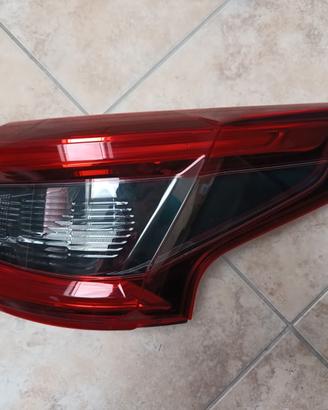 Faro Posteriore Destro LED Nissan Qashqai J11