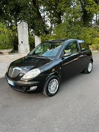 Lancia ypsilon 1.3 mjt 75 cavalli anno 2005