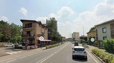Negozio a Vedano al Lambro