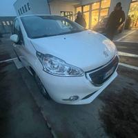 Peugeot 208 1.4 HDi 68 CV 5 porte Active 2014