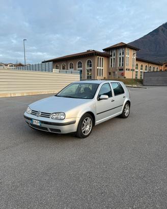 Golf 4 1.4 16V Benzina Neopatentati