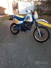 Suzuki DR 600 - 1988