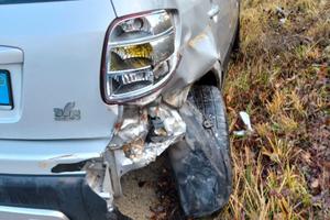 Fiat sedici incidentata
