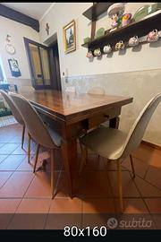 Tavolo in noce massello