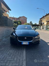 Jaguar XE 2018 186cv