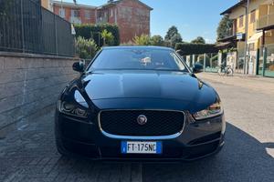 Jaguar XE 2018 186cv