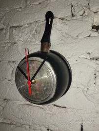 orologio da parete pentola