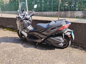 Yamaha X-max 300
