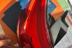 Faro post. VW T-ROC  SX